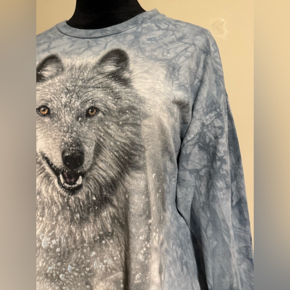 EUC The Mountain Blue and White Snow Plow Wolf Graphic Long Sleeve Tee size XL - Picture 3 of 11